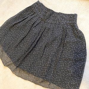 Club Monaco - charcoal 100% silk skirt -size 6